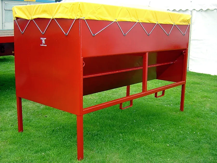 Red barley beef feeder with yellow cover
